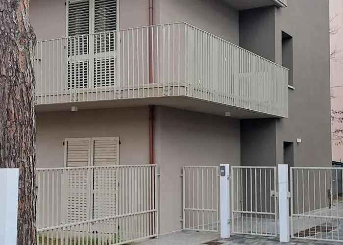 3 Viale Diana 3 - Piano Secondo E Terzo Vista Mare - No Ascensore 切尔维亚