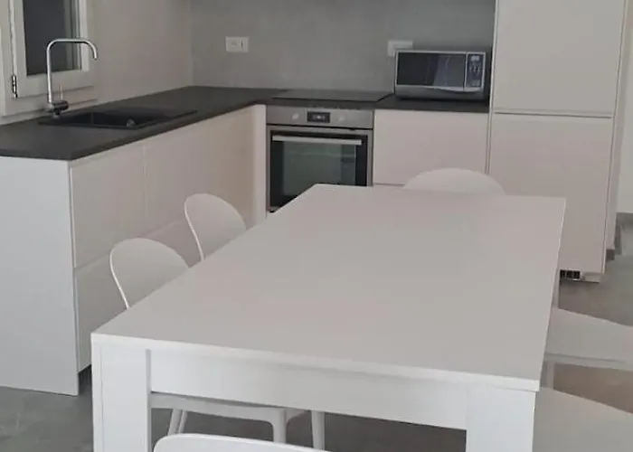 3 Viale Diana 3 - Piano Secondo E Terzo Vista Mare - No Ascensore アパート チェルヴィア